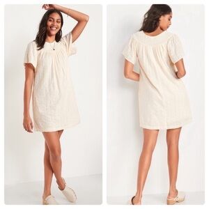 Old navy embroidered eyelet dress EUC